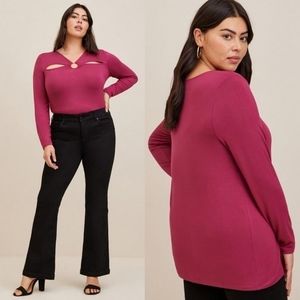 NWT TORRID LONG SLEEVE CUT OUT TOP